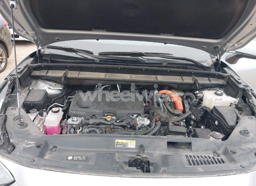 Photo 10 of 2024 Toyota Highlander HYBRID XLE (VIN 5TDKBRCH1RS607561)