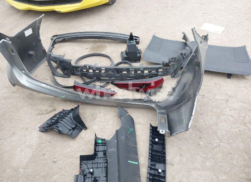 Photo 12 of 2024 Toyota Highlander HYBRID XLE (VIN 5TDKBRCH1RS607561)