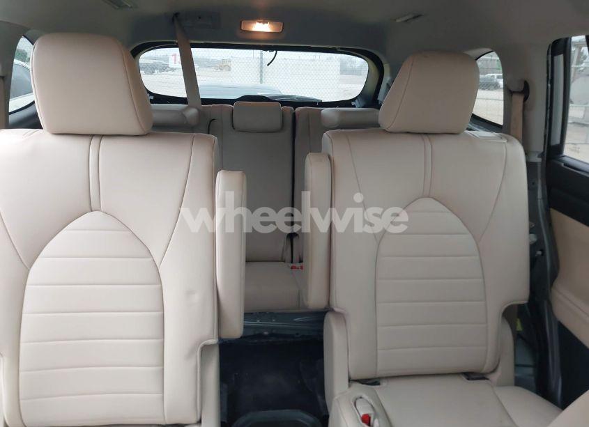 Photo 8 of 2024 Toyota Highlander HYBRID XLE (VIN 5TDKBRCH1RS607561)