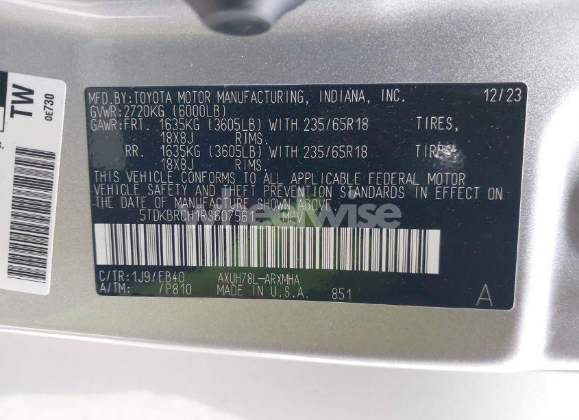 Photo 9 of 2024 Toyota Highlander HYBRID XLE (VIN 5TDKBRCH1RS607561)