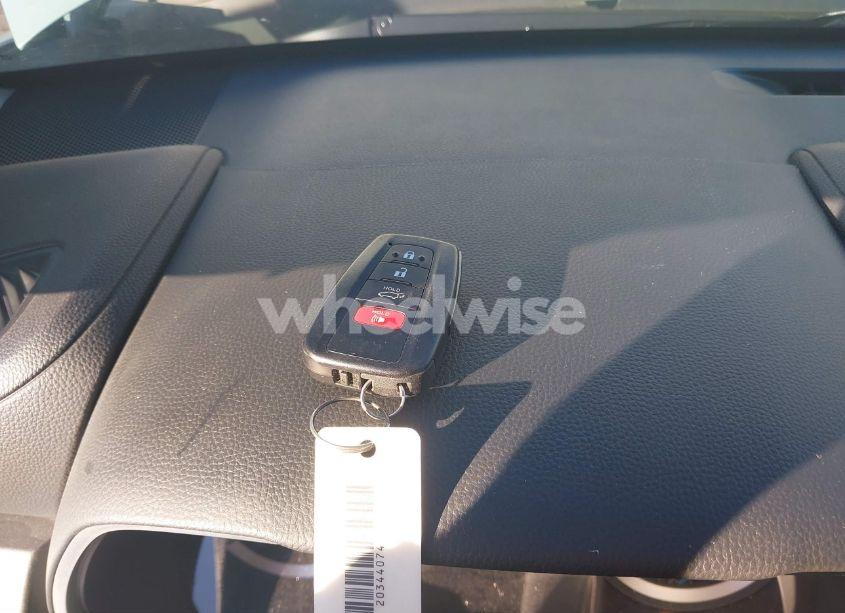 Photo 11 of 2023 Toyota Highlander HYBRID XLE (VIN 5TDKBRCH3PS116079)