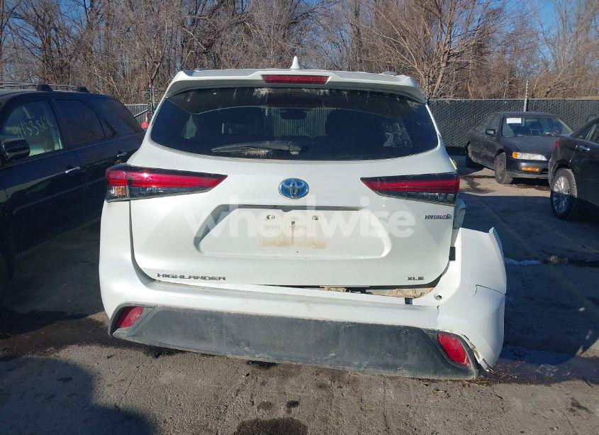 Photo 17 of 2023 Toyota Highlander HYBRID XLE (VIN 5TDKBRCH3PS116079)