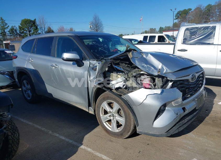 Photo 13 of 2023 Toyota Highlander LE (VIN 5TDKDRAH0PS000979)