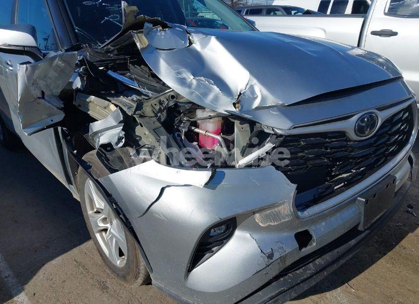 Photo 6 of 2023 Toyota Highlander LE (VIN 5TDKDRAH0PS000979)