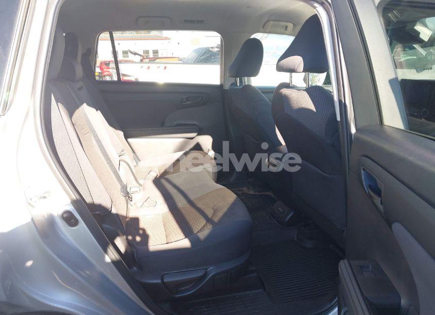 Photo 8 of 2023 Toyota Highlander LE (VIN 5TDKDRAH0PS000979)