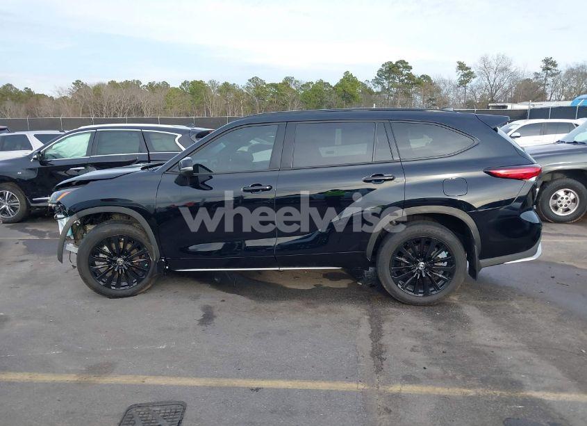 Photo 15 of 2023 Toyota Highlander XSE (VIN 5TDKDRAH0PS516095)