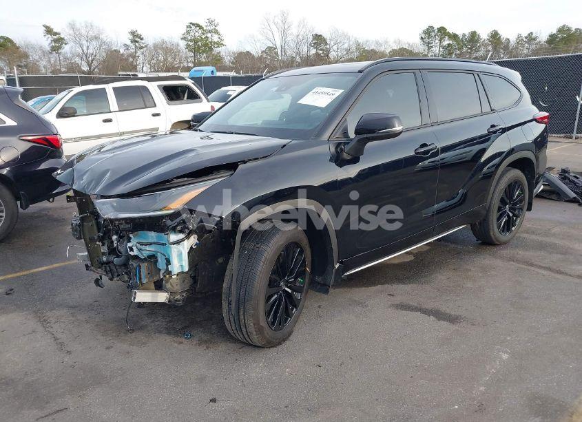 Photo 2 of 2023 Toyota Highlander XSE (VIN 5TDKDRAH0PS516095)