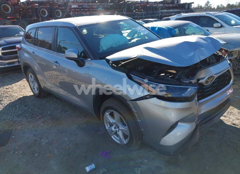 2023 Toyota Highlander LE (VIN 5TDKDRAH1PS044814) main photo
