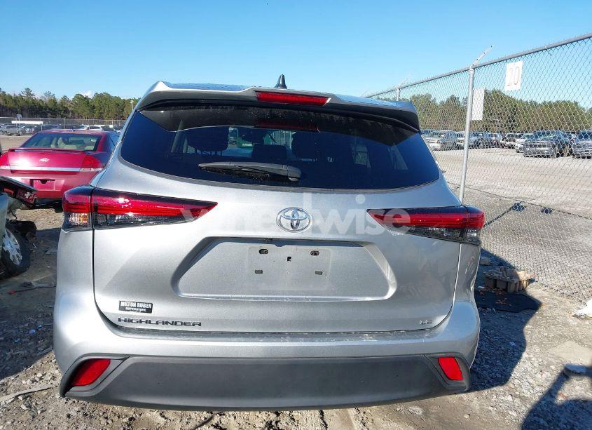 Photo 16 of 2023 Toyota Highlander LE (VIN 5TDKDRAH1PS044814)