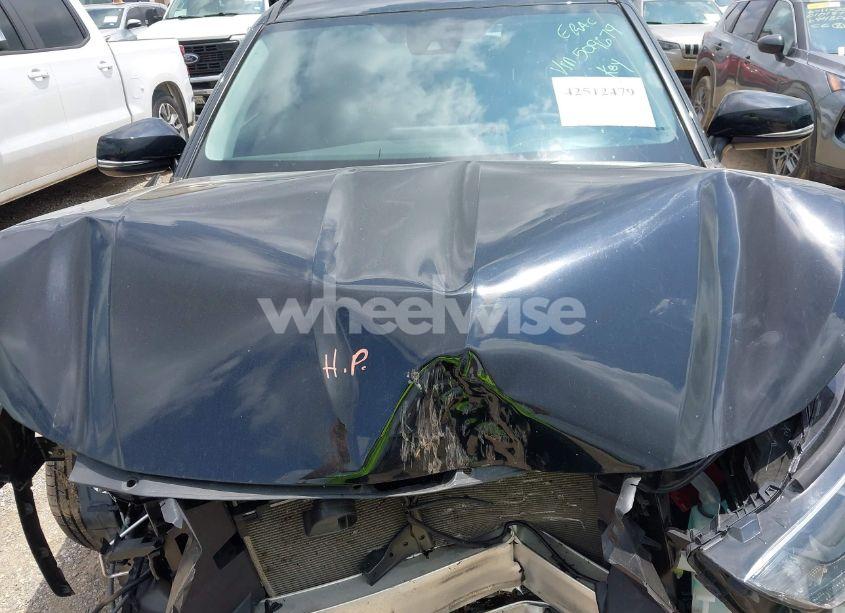 Photo 10 of 2023 Toyota Highlander LE (VIN 5TDKDRAH2PS509679)