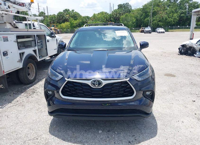 Photo 12 of 2023 Toyota Highlander LE (VIN 5TDKDRAH3PS020742)