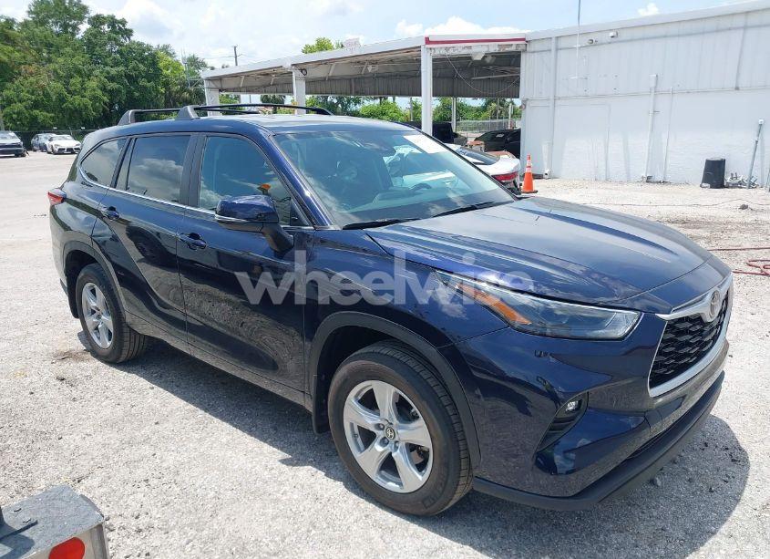 Photo 13 of 2023 Toyota Highlander LE (VIN 5TDKDRAH3PS020742)
