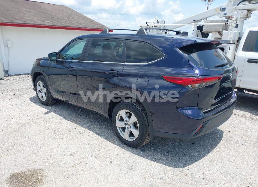Photo 3 of 2023 Toyota Highlander LE (VIN 5TDKDRAH3PS020742)