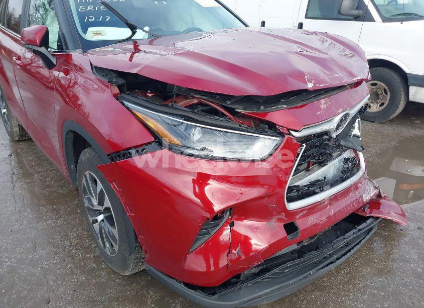Photo 19 of 2023 Toyota Highlander XLE (VIN 5TDKDRAH3PS034088)