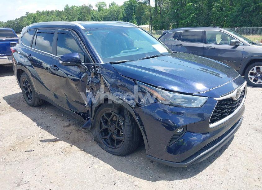 2023 Toyota Highlander XLE (VIN 5TDKDRAH3PS044250) main photo