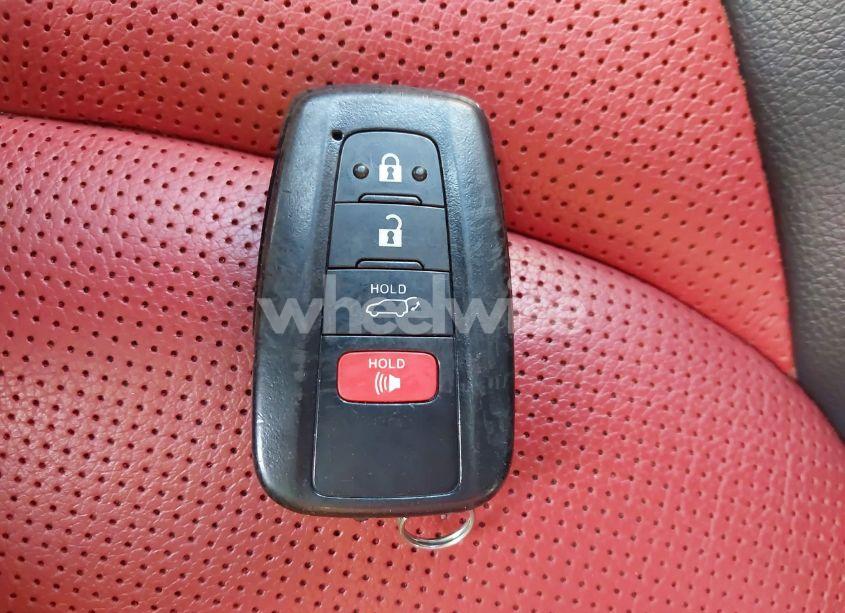 Photo 11 of 2023 Toyota Highlander XSE (VIN 5TDKDRAH3PS520691)