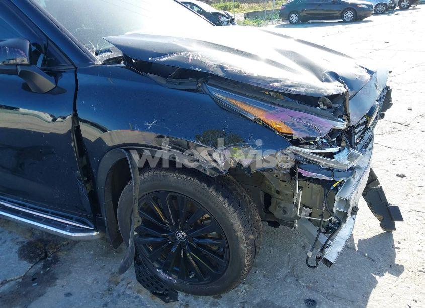 Photo 18 of 2023 Toyota Highlander XSE (VIN 5TDKDRAH3PS520691)