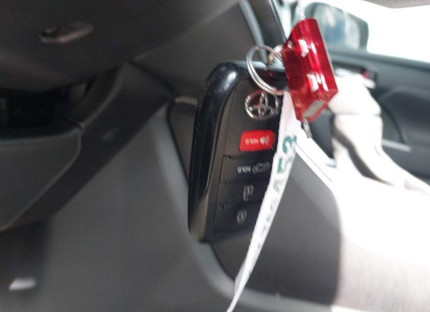 Photo 11 of 2024 Toyota Highlander XLE (VIN 5TDKDRAH3RS532987)