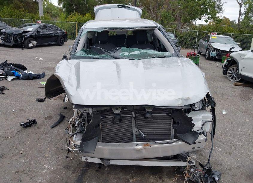 Photo 12 of 2024 Toyota Highlander LE (VIN 5TDKDRAH3RS533041)