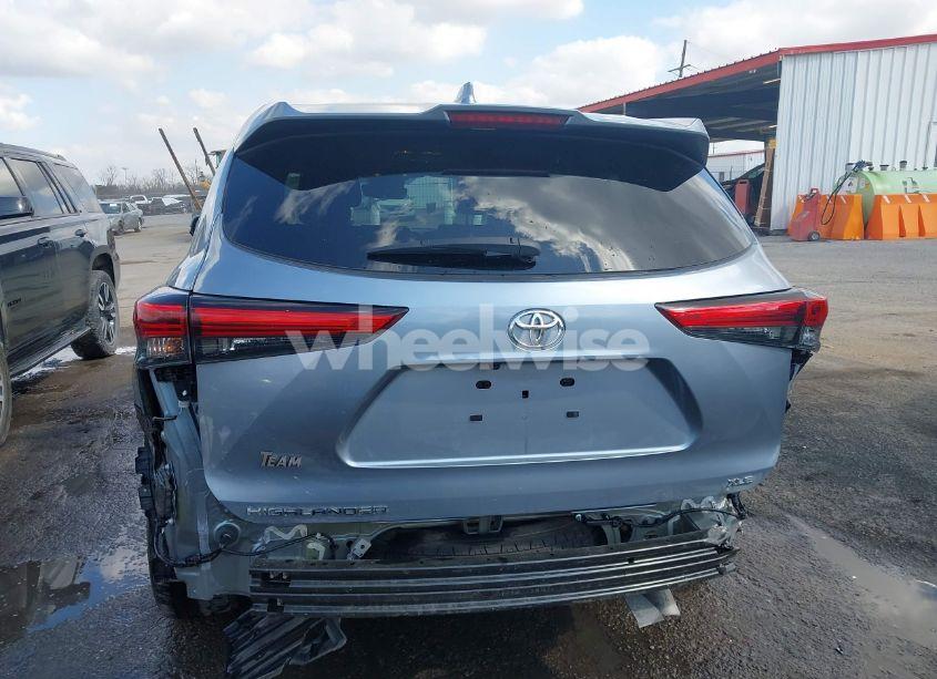 Photo 16 of 2023 Toyota Highlander XLE (VIN 5TDKDRAH4PS028204)