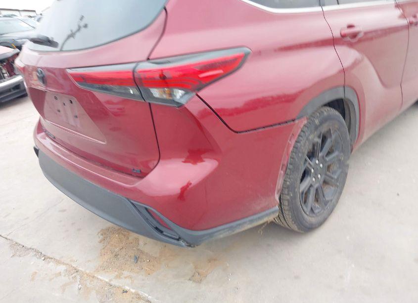 Photo 19 of 2023 Toyota Highlander LE (VIN 5TDKDRAH4PS509277)
