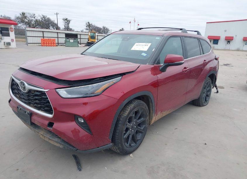 Photo 2 of 2023 Toyota Highlander LE (VIN 5TDKDRAH4PS509277)