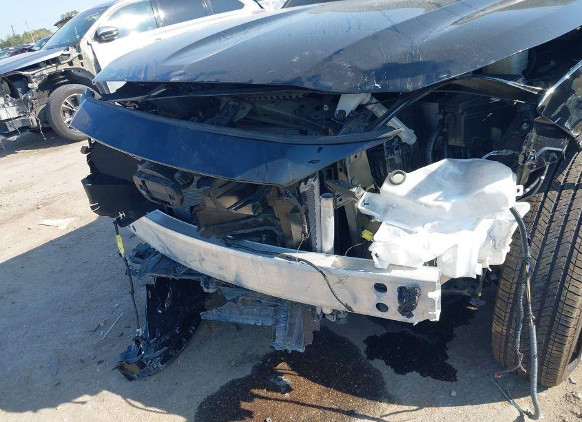 Photo 6 of 2024 Toyota Highlander XSE (VIN 5TDKDRAH4RS529886)