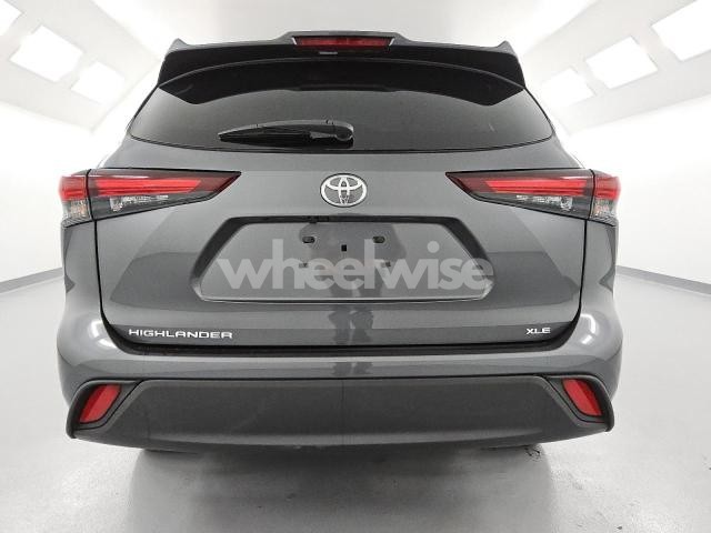 2025 TOYOTA HIGHLANDER LE (VIN 5TDKDRAH4SS551568) main photo