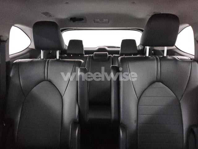 Photo 12 of 2025 TOYOTA HIGHLANDER LE (VIN 5TDKDRAH4SS551568)