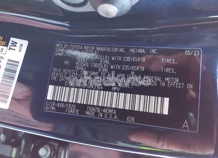 Photo 9 of 2023 Toyota Highlander XLE (VIN 5TDKDRAH5PS043164)