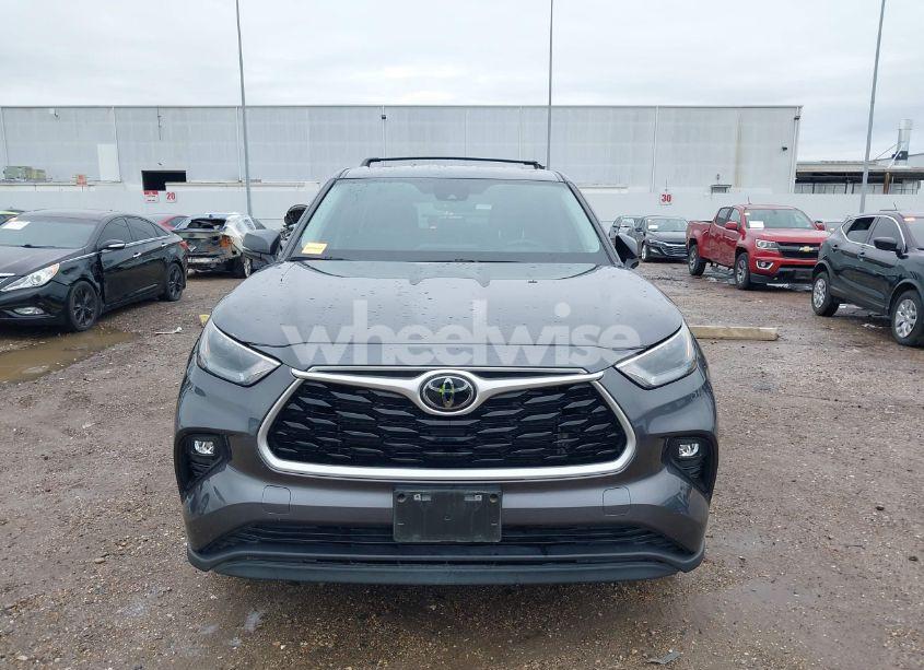 Photo 12 of 2023 Toyota Highlander LE (VIN 5TDKDRAH5PS509207)