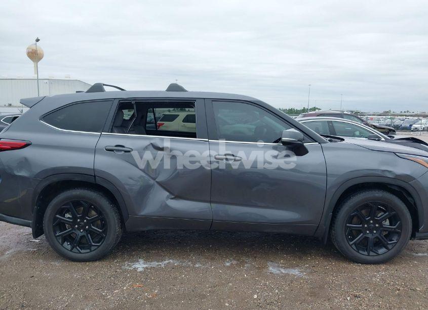 Photo 13 of 2023 Toyota Highlander LE (VIN 5TDKDRAH5PS509207)