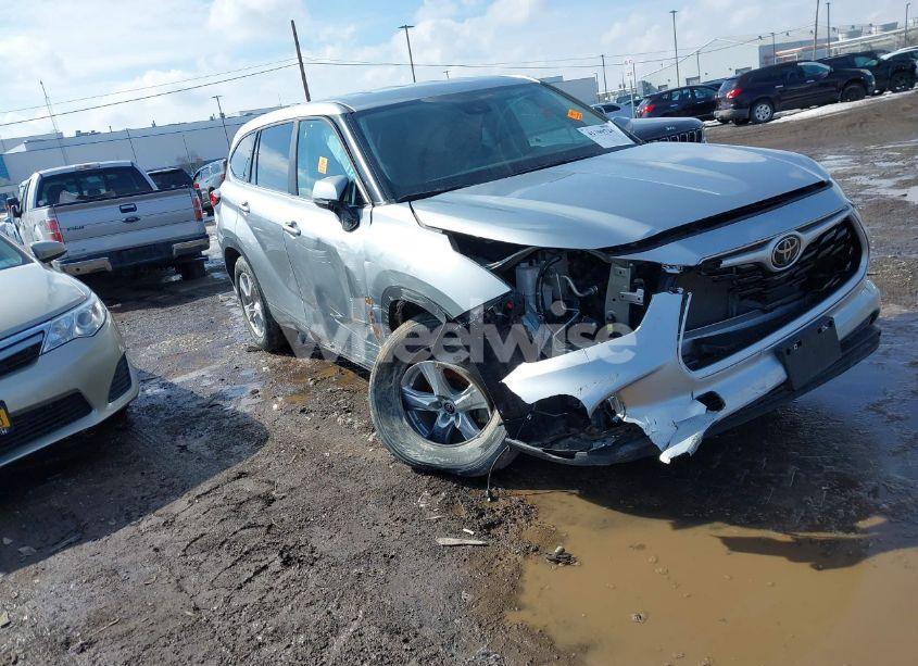 2023 Toyota Highlander LE (VIN 5TDKDRAH5PS514469) main photo