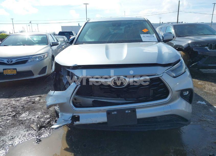 Photo 6 of 2023 Toyota Highlander LE (VIN 5TDKDRAH5PS514469)
