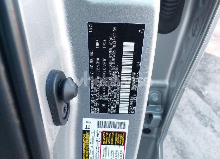 Photo 9 of 2024 Toyota Highlander XLE (VIN 5TDKDRAH5RS049923)