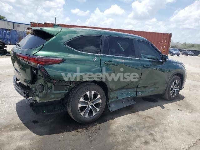 Photo 3 of 2025 TOYOTA HIGHLANDER LE (VIN 5TDKDRAH5SS552969)