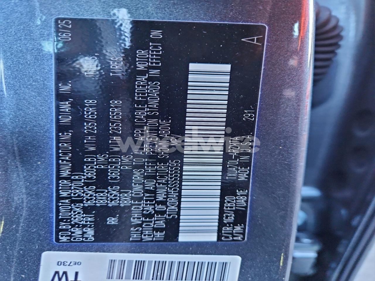 Photo 13 of 2025 TOYOTA HIGHLANDER LE (VIN 5TDKDRAH5SS555595)