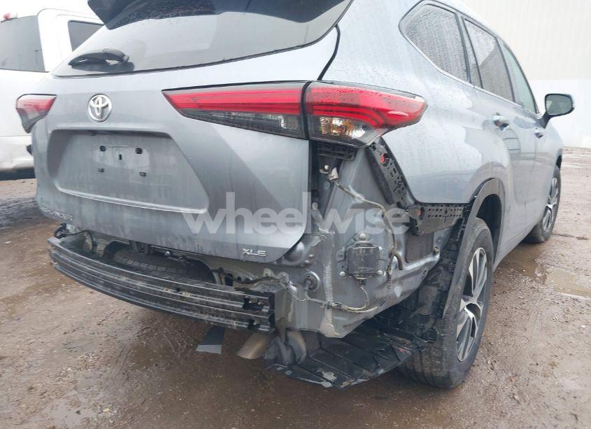 Photo 18 of 2023 Toyota Highlander XLE (VIN 5TDKDRAH6PS027202)