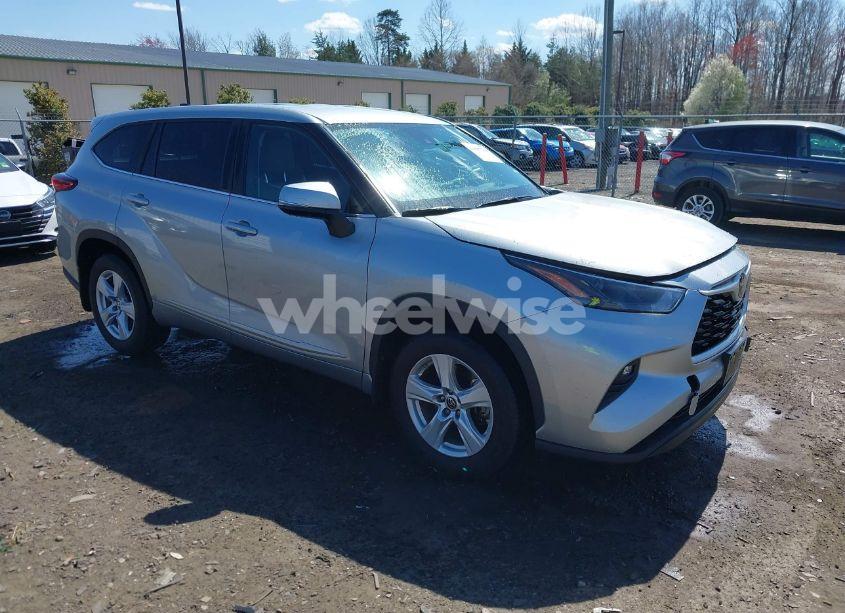 2023 Toyota Highlander LE (VIN 5TDKDRAH6PS502220) main photo