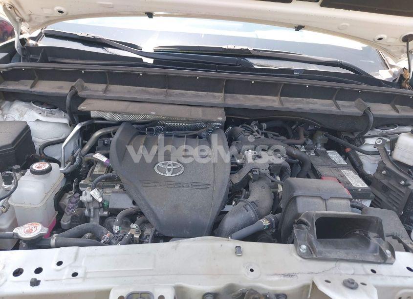 Photo 10 of 2023 Toyota Highlander XLE (VIN 5TDKDRAH7PS028858)