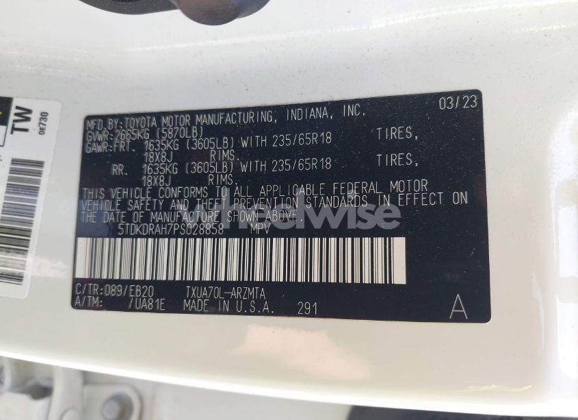 Photo 9 of 2023 Toyota Highlander XLE (VIN 5TDKDRAH7PS028858)