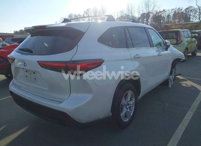 Photo 4 of 2023 Toyota Highlander L (VIN 5TDKDRAH7PS033736)