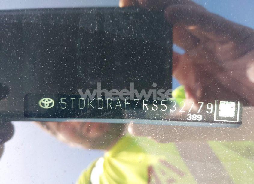 Photo 9 of 2024 Toyota Highlander XSE (VIN 5TDKDRAH7RS532779)