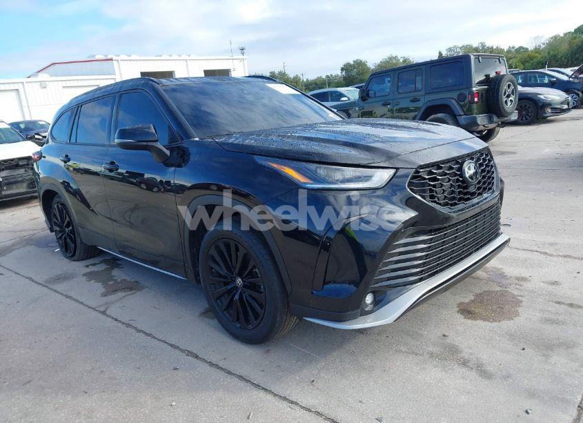 Photo 13 of 2023 Toyota Highlander XSE (VIN 5TDKDRAH8PS511355)