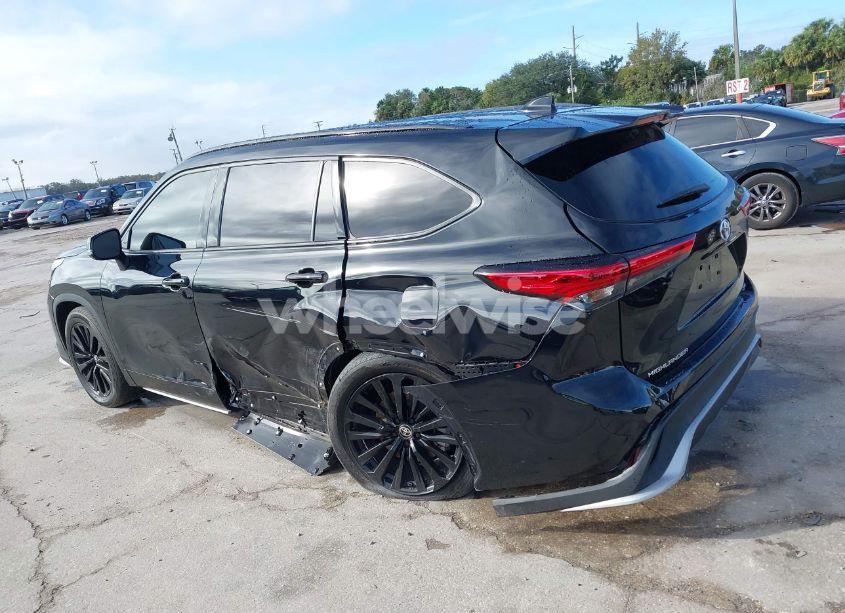 Photo 14 of 2023 Toyota Highlander XSE (VIN 5TDKDRAH8PS511355)