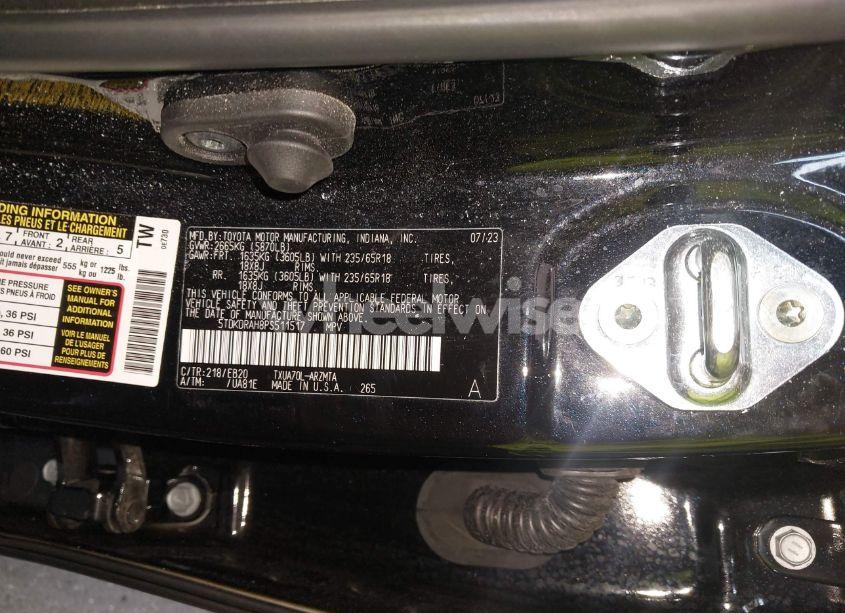 Photo 9 of 2023 Toyota Highlander XLE (VIN 5TDKDRAH8PS511517)