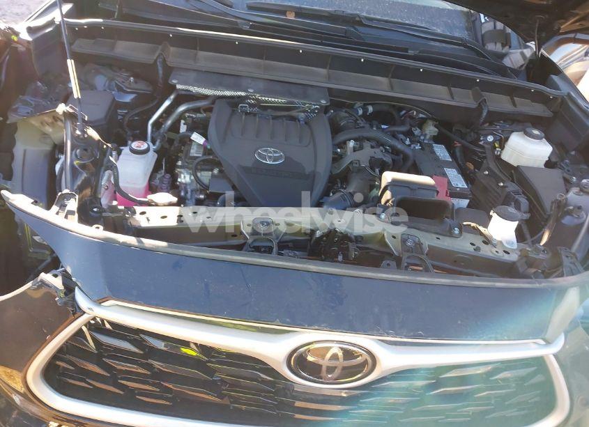 Photo 10 of 2023 Toyota Highlander XLE (VIN 5TDKDRAH8PS521089)