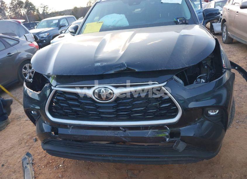 Photo 6 of 2023 Toyota Highlander XLE (VIN 5TDKDRAH8PS521089)