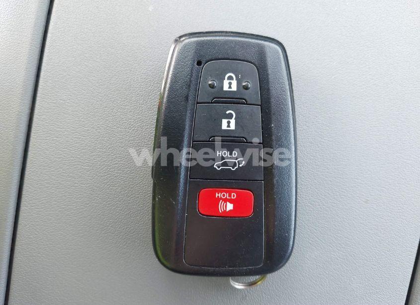 Photo 11 of 2023 Toyota Highlander XLE (VIN 5TDKDRAH9PS026397)