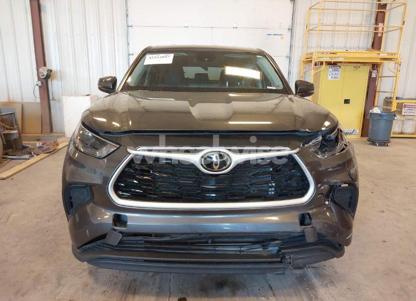 Photo 12 of 2023 Toyota Highlander L (VIN 5TDKDRAH9PS510229)